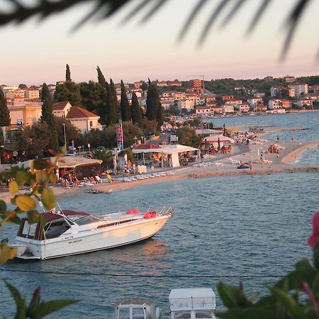 Apartments Villa Alfa Trogir Exterior photo